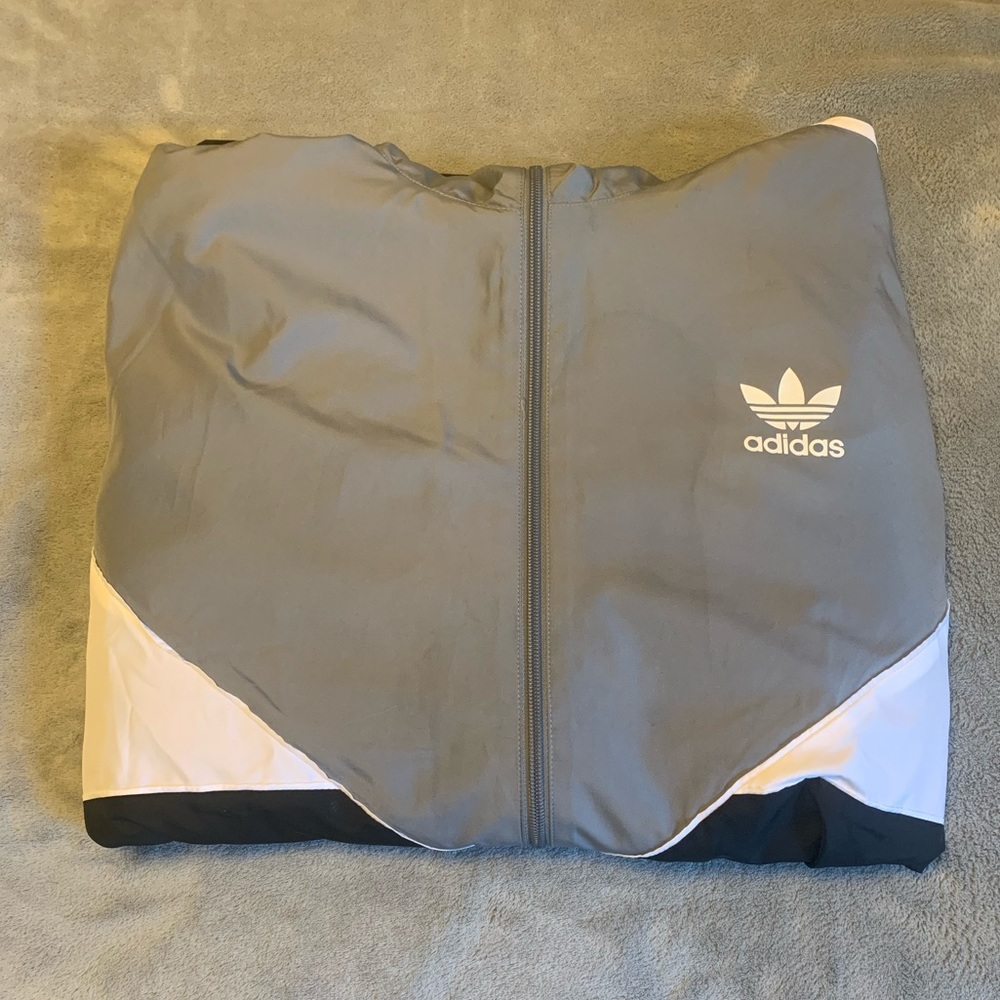 Adidas Wind Breaker